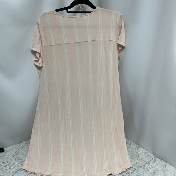 Soma Pink with white stripe sleep shirt size large - Picture 3 of 8